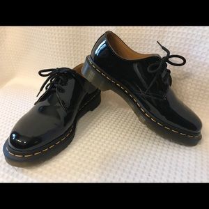 AUTHENTIC Patent Leather Dr Doc Martens EU 39